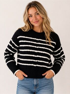 Philosophy black and white striped knit sweater in size medium 🤍🖤